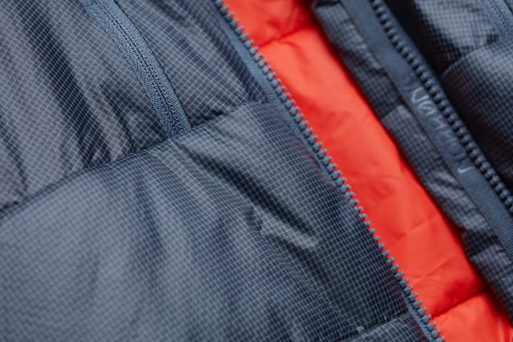 Norrøna Trollveggen Primaloft100 Zip Hood M's Caviar Norrøna Norrøna Trollveggen Primaloft100 Zip Hood M's Caviar Norrøna