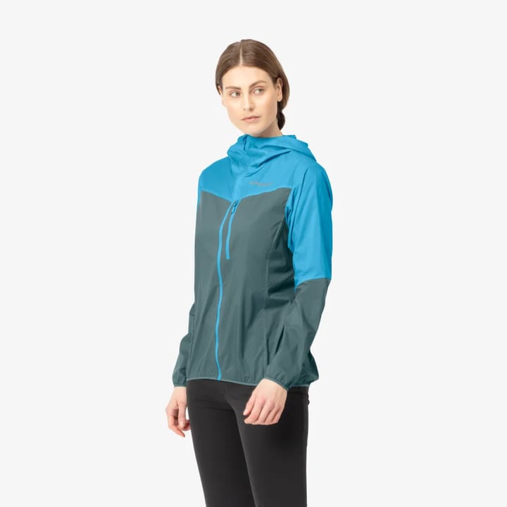 Norrøna Falketind Aero60 Hood W's Aquarius/North Atlantic Norrøna Norrøna Falketind Aero60 Hood W's Aquarius/North Atlantic Norrøna
