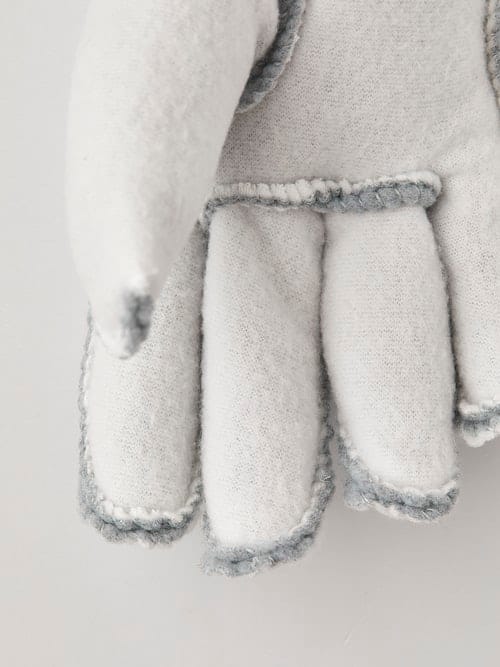 Hestra Heli Ski Jr. Liner - 5 Finger Offwhite Hestra Hestra Heli Ski Jr. Liner - 5 Finger Offwhite Hestra