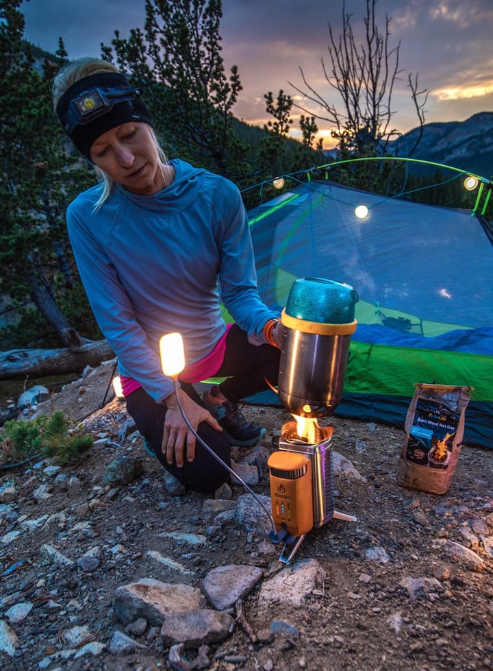 Biolite Campstove 2 + BioLite Biolite Campstove 2 + BioLite