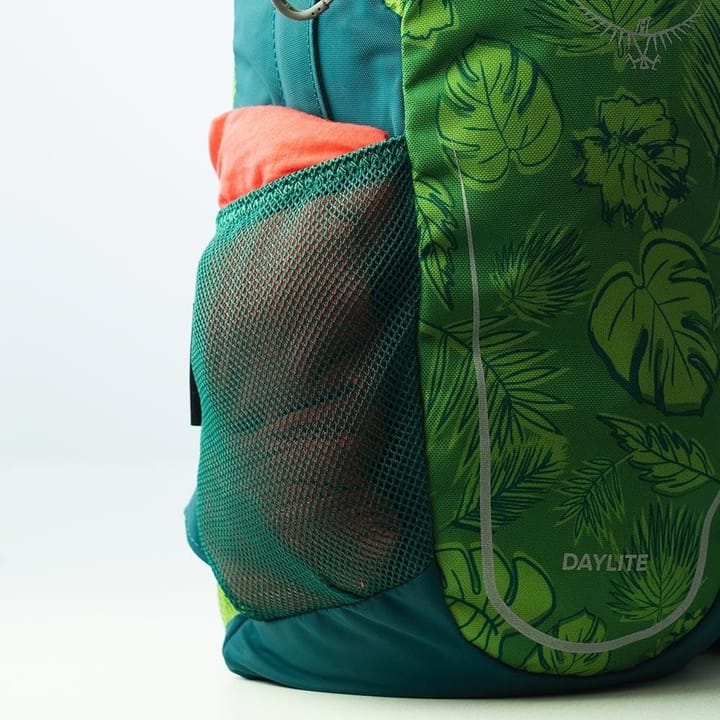 Osprey Daylite Kids Cosmic Red Osprey Backpacks and Bags Osprey Daylite Kids Cosmic Red Osprey Backpacks and Bags