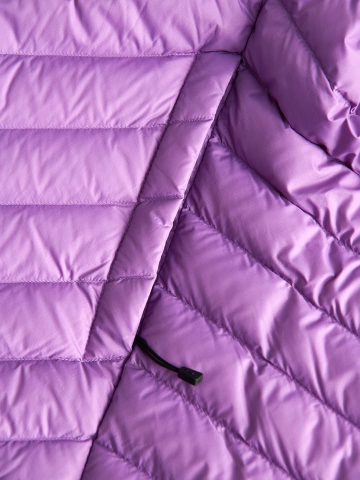 Peak Performance Women's Frost Down Hood Jacket Action Lilac Peak Performance Peak Performance Women's Frost Down Hood Jacket Action Lilac Peak Performance